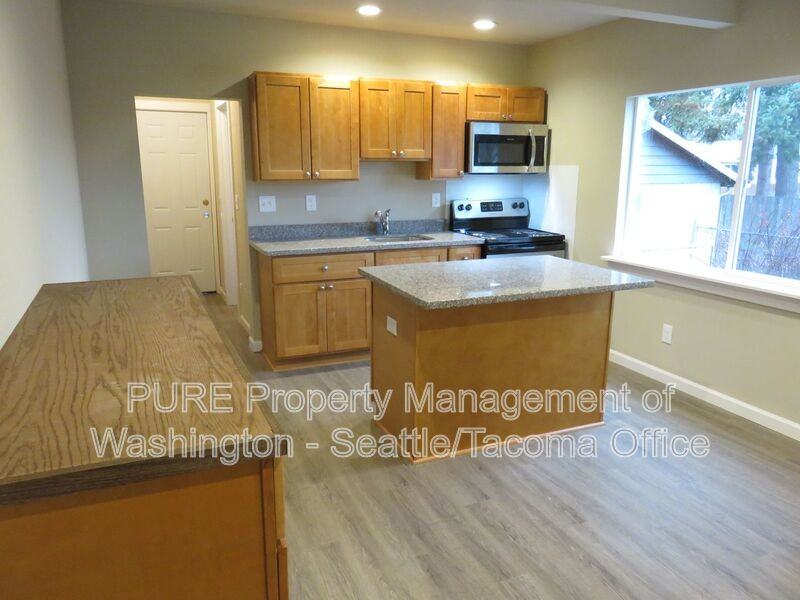 202 Solberg St Sw #C - Photo 3 of 6
