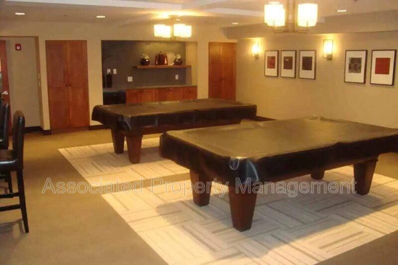 1089 Sunset Dr #117 - Photo 3 of 17