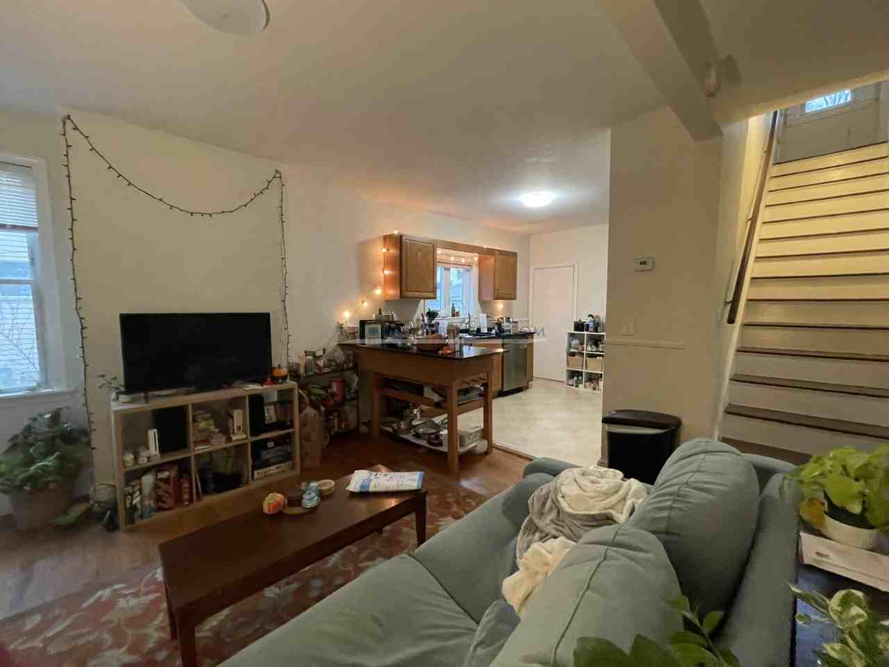 46 Hobson St #1 - Photo 3 of 11