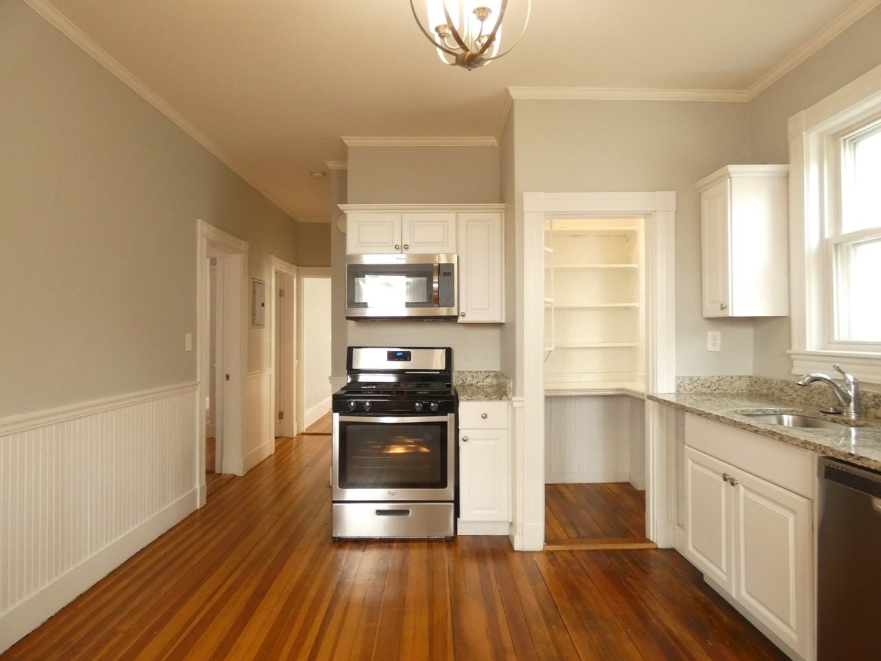 77 Saint Andrew Rd #2 - Photo 4 of 10