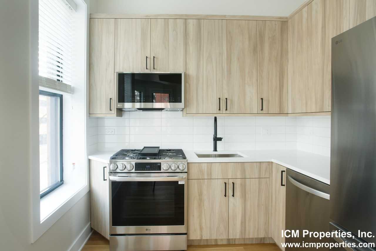 1405 W Belden Ave #2258-2 - Photo 2 of 15
