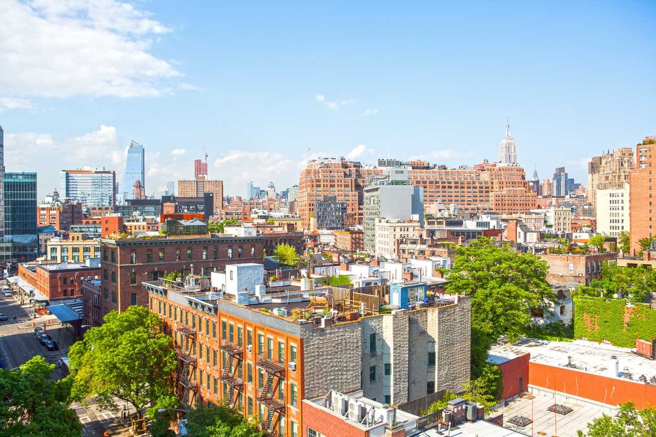 100 Jane St - Photo 5 of 13