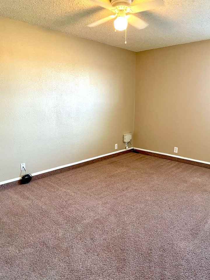Windmill Apartments - Photo 6 of 40