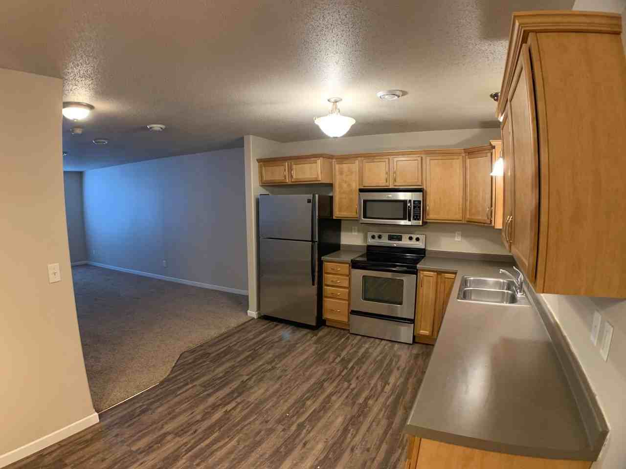 Townhomes - Photo 6 of 16