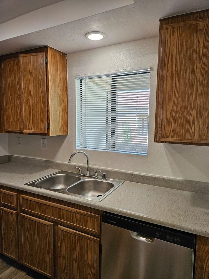 Valley View Village Apartments - Photo 4 of 10