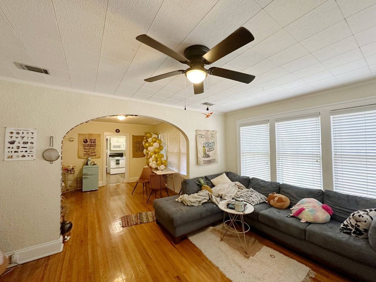 1111 Sw 6th Ave - Photo 2 of 13