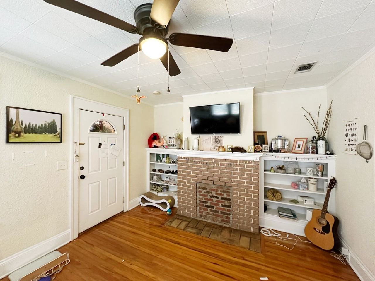 1111 Sw 6th Ave - Photo 3 of 13