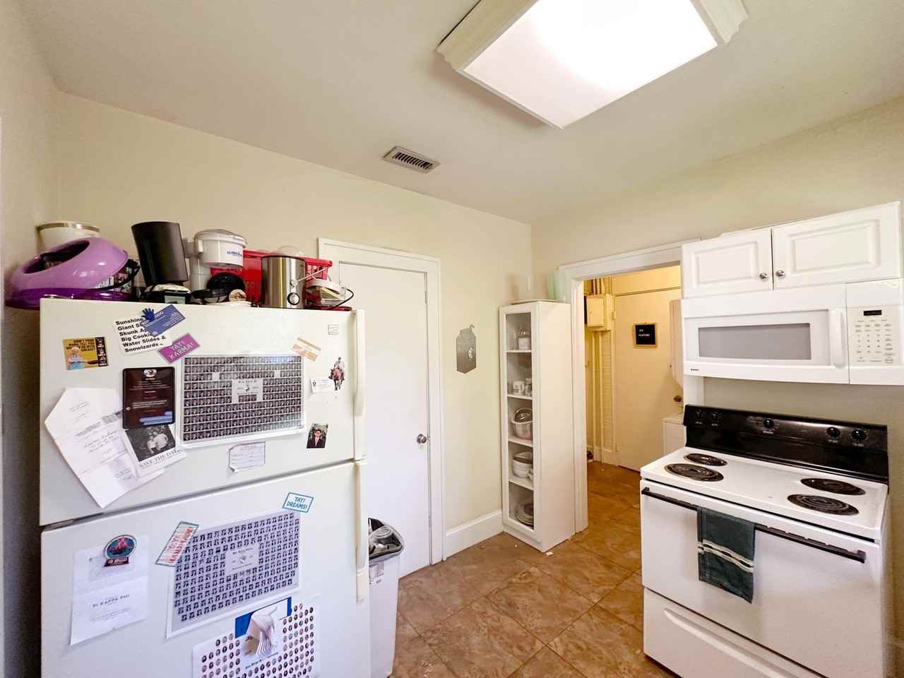 1111 Sw 6th Ave - Photo 7 of 13