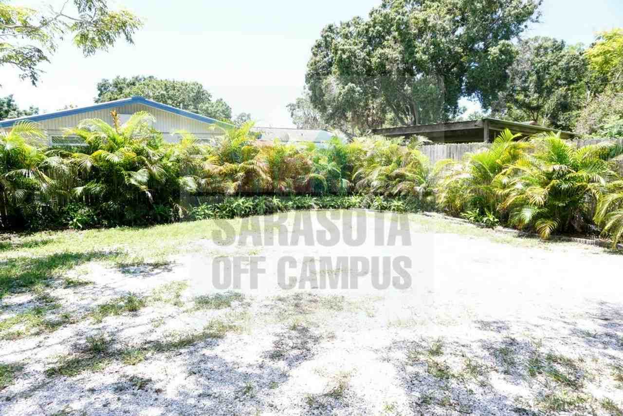 1148 Highland Ave - Photo 3 of 46