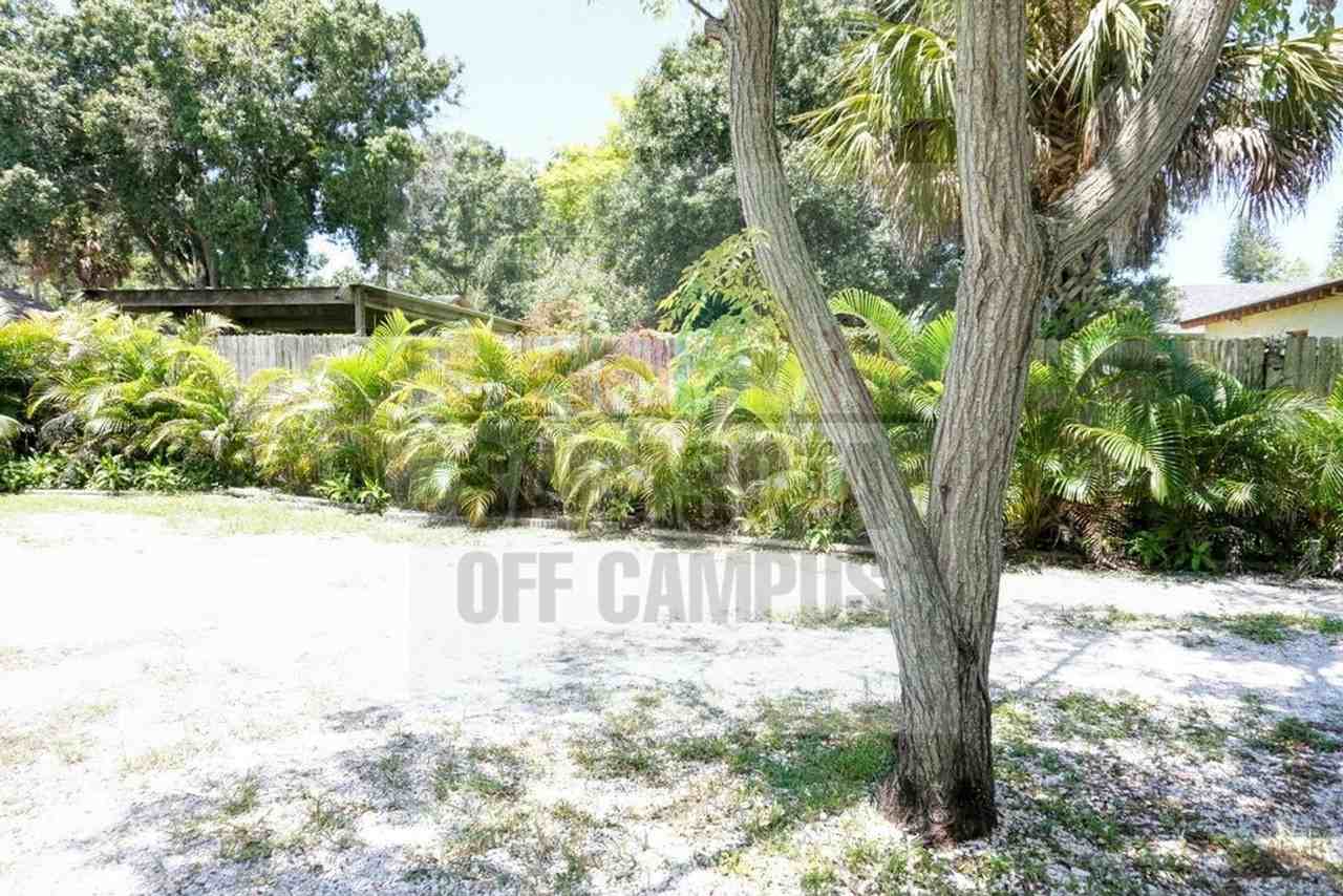 1148 Highland Ave - Photo 4 of 46