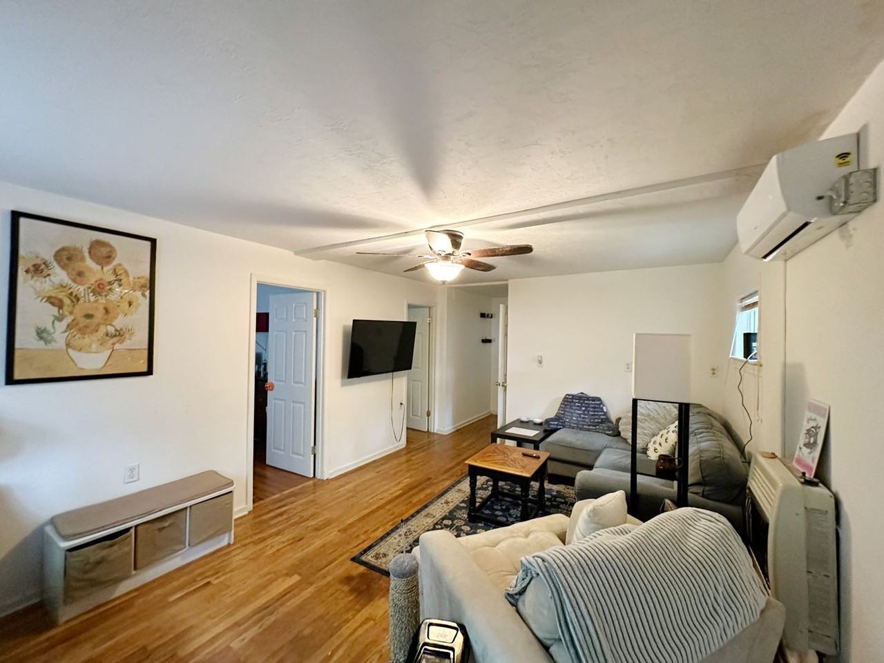 732 Ne 3rd Ave - Photo 4 of 10