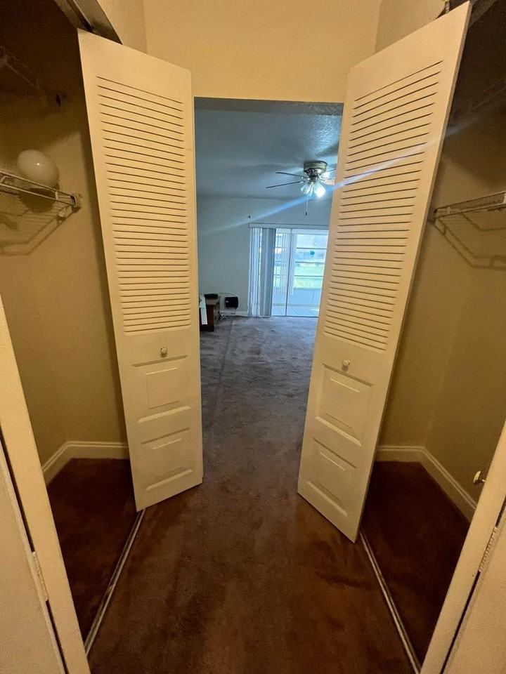 20 Abbey Ln #105 - Photo 3 of 11