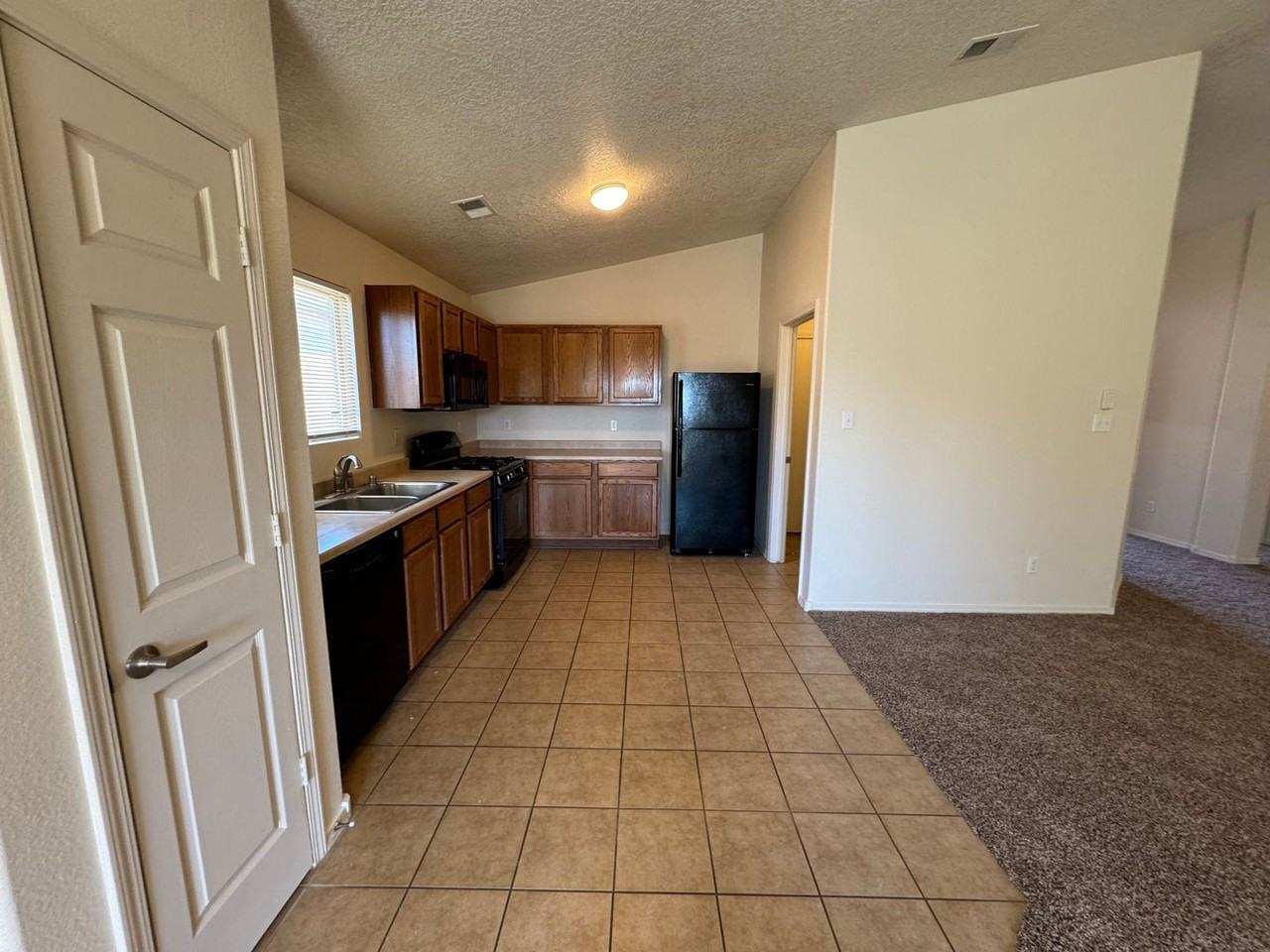 981 Purple Aster Ave Sw - Photo 5 of 22