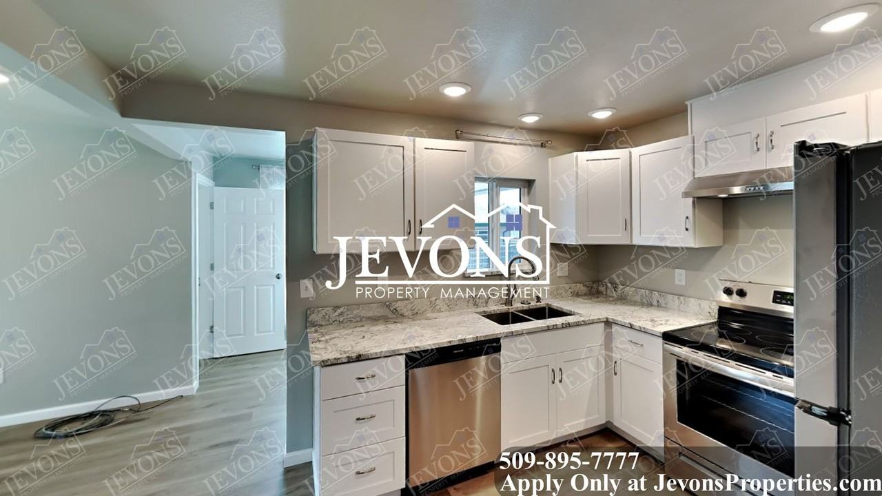 1206 W Nob Hill Blvd - Photo 3 of 37