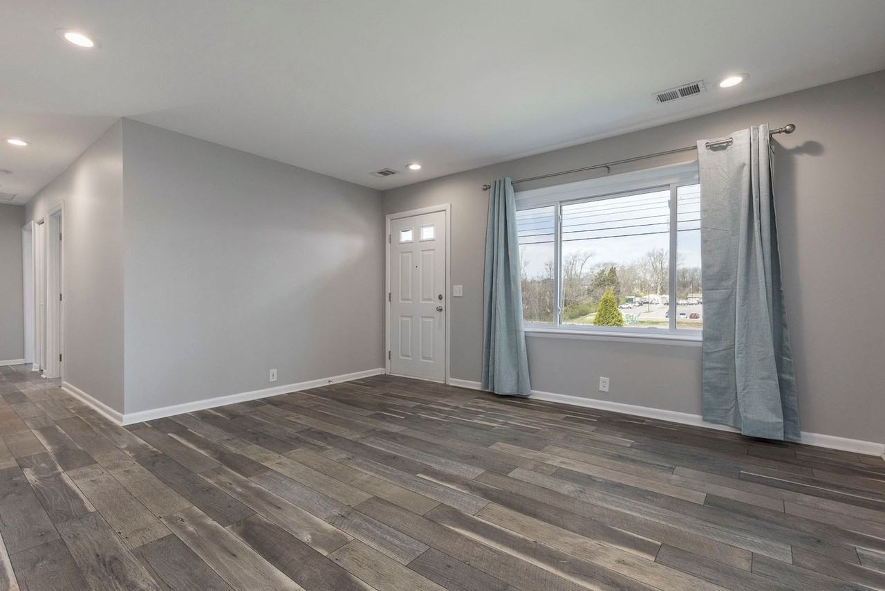 8508 Westport Rd - Photo 2 of 35