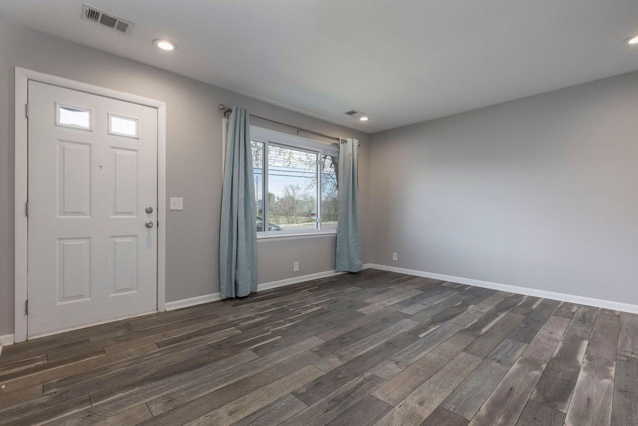 8508 Westport Rd - Photo 3 of 35