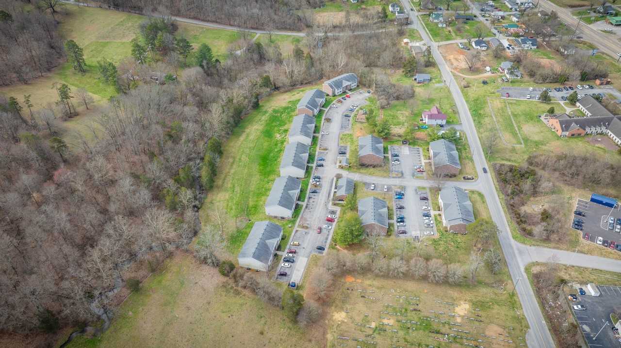 Creekview Luxury Apartments - Photo 5 of 10