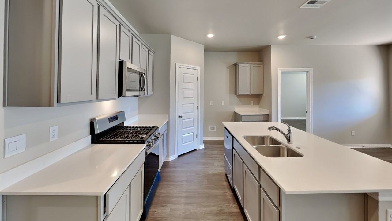 10328 Nw 27th St - Photo 6 of 20