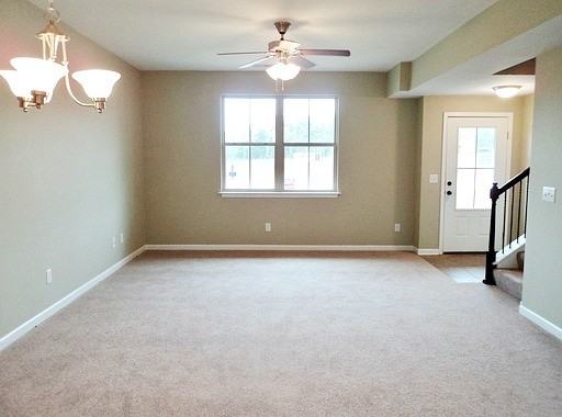137 The Heights Dr - Photo 2 of 16
