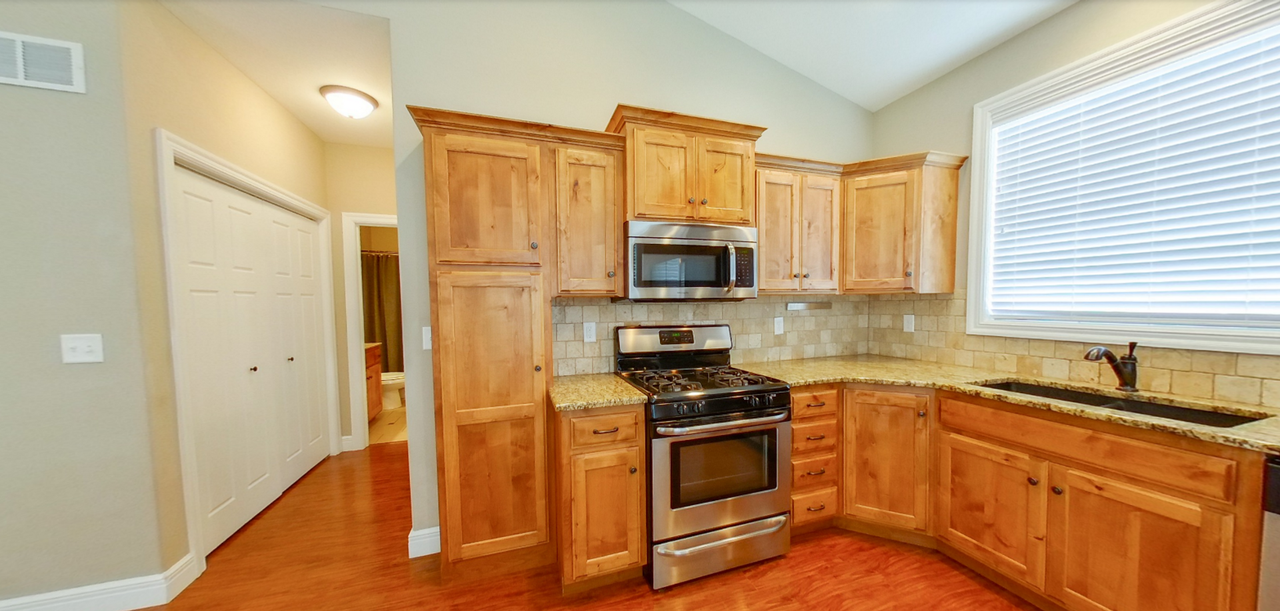 2126 Little Kitten Ave - Photo 2 of 15