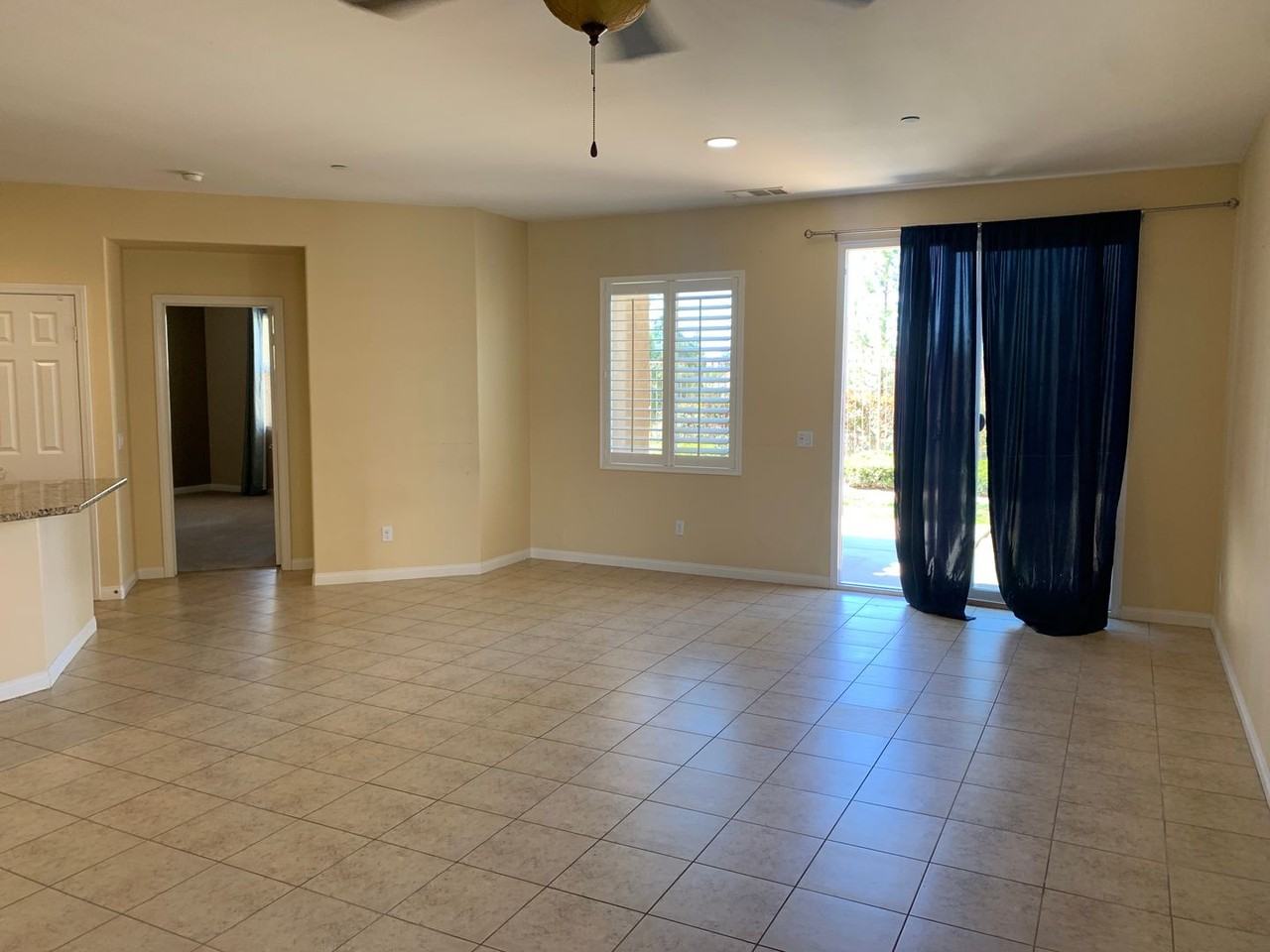 42947 Beamer Ct - Photo 5 of 17