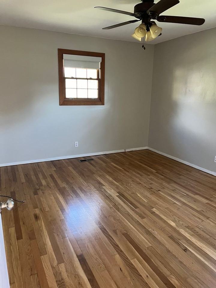 4104 Prescott Dr - Photo 4 of 21