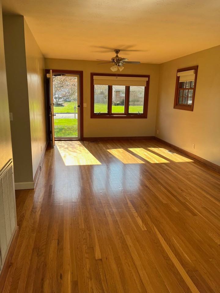 4104 Prescott Dr - Photo 3 of 21