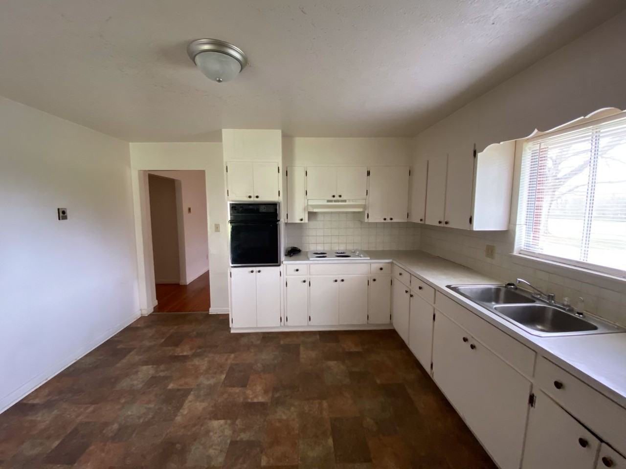 3739 Robert Riding Rd - Photo 3 of 16