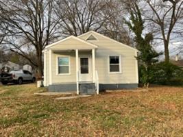 featured image of 1404 Rosewood Ln