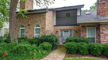 featured image of 8917 Glenmora Dr