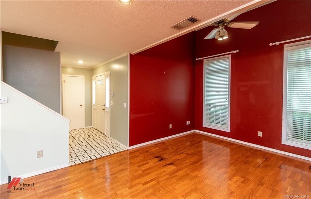 8917 Glenmora Dr - Photo 4 of 24