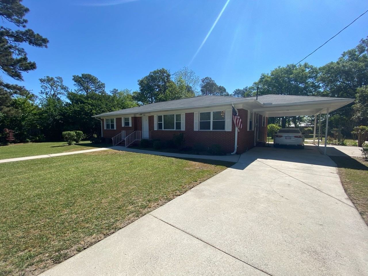 106 N Jackson Rd - Photo 2 of 26