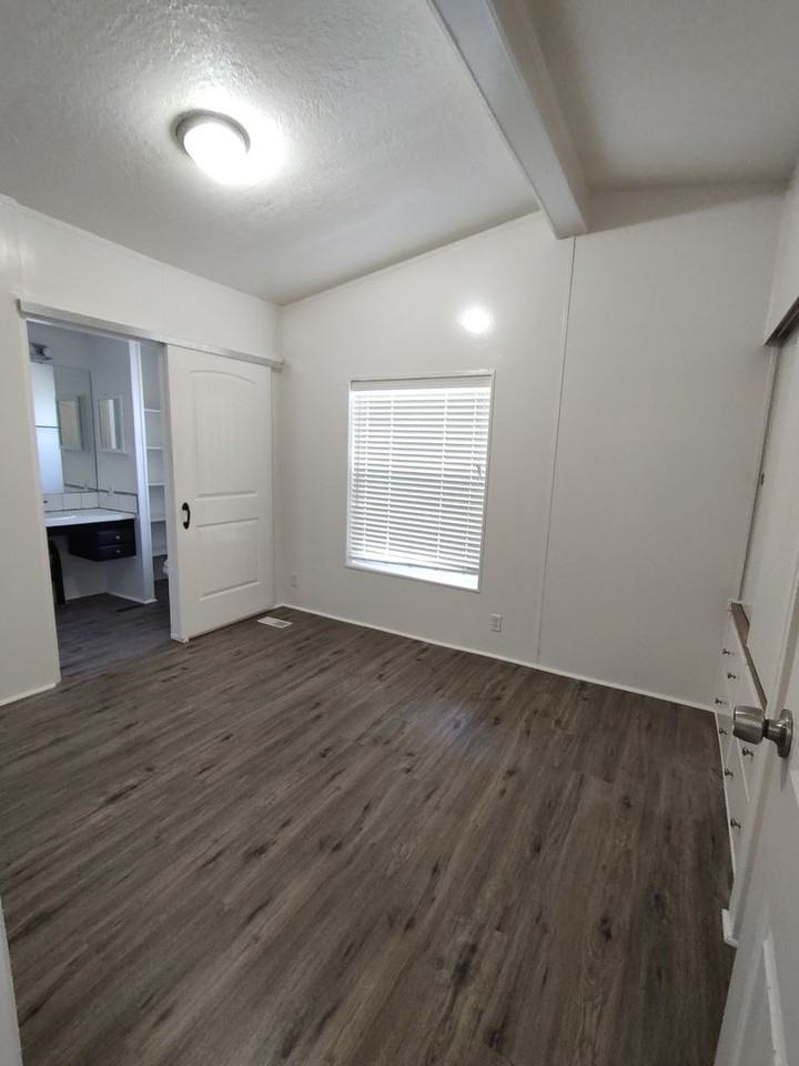 1725 Sargent Ave - Photo 2 of 14