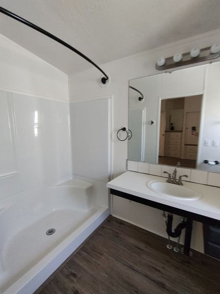 1725 Sargent Ave - Photo 3 of 14