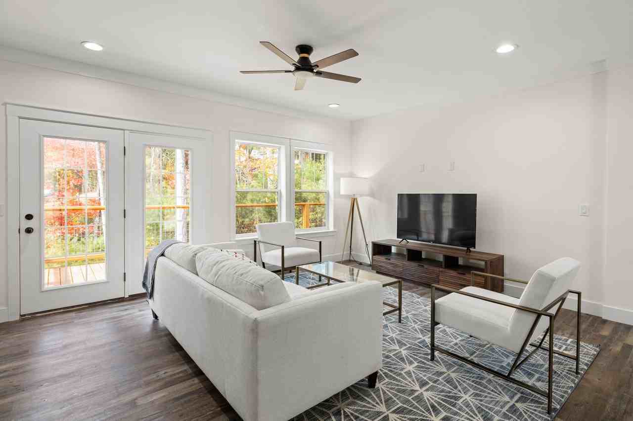 140 Cascade Ridge Rd - Photo 2 of 20