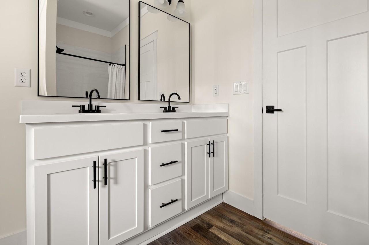 140 Cascade Ridge Rd - Photo 4 of 20