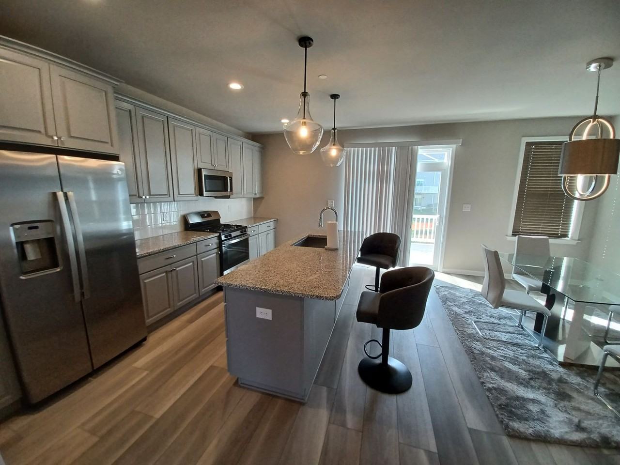 71 Becker Dr - Photo 3 of 22