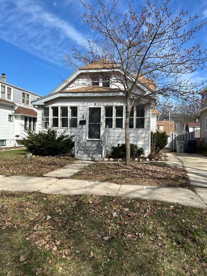 5744n36tK(723) Apartments 5744 N 36th St, Milwaukee, WI 53209 Zumper