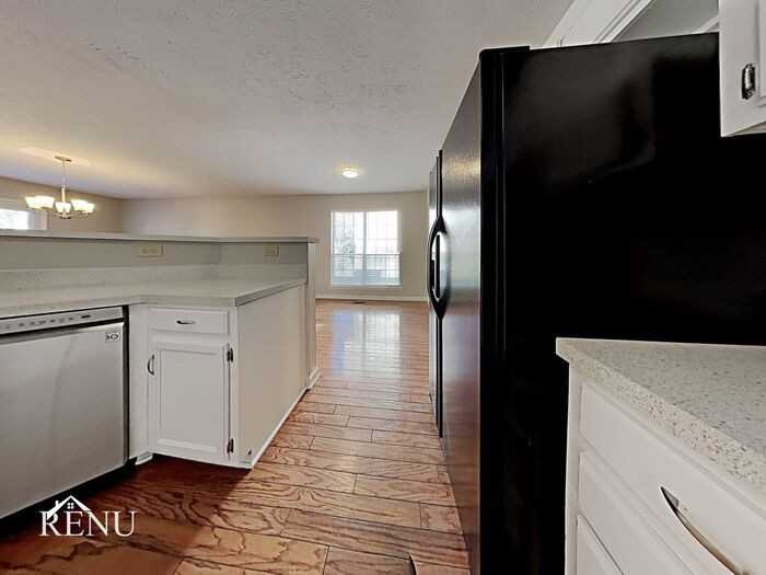 2324 Peak Hill Cv - Photo 2 of 24