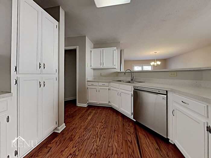 2324 Peak Hill Cv - Photo 3 of 24