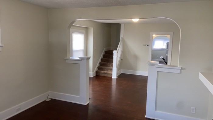 1036 Walnut Hill Pl - Photo 3 of 34