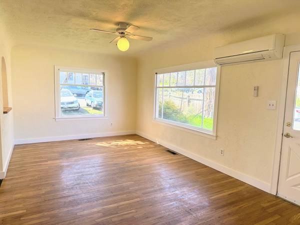 290 S Mountain Ave #NA - Photo 2 of 18