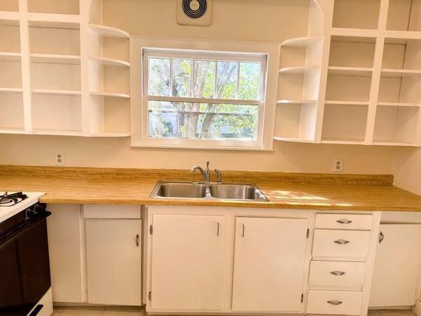 290 S Mountain Ave #NA - Photo 6 of 18