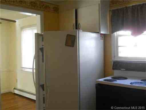 79 Ellsworth Dr - Photo 2 of 11