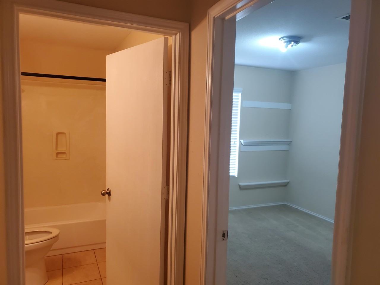 109 South Creek Bend Drive #1 - Photo 6 of 24