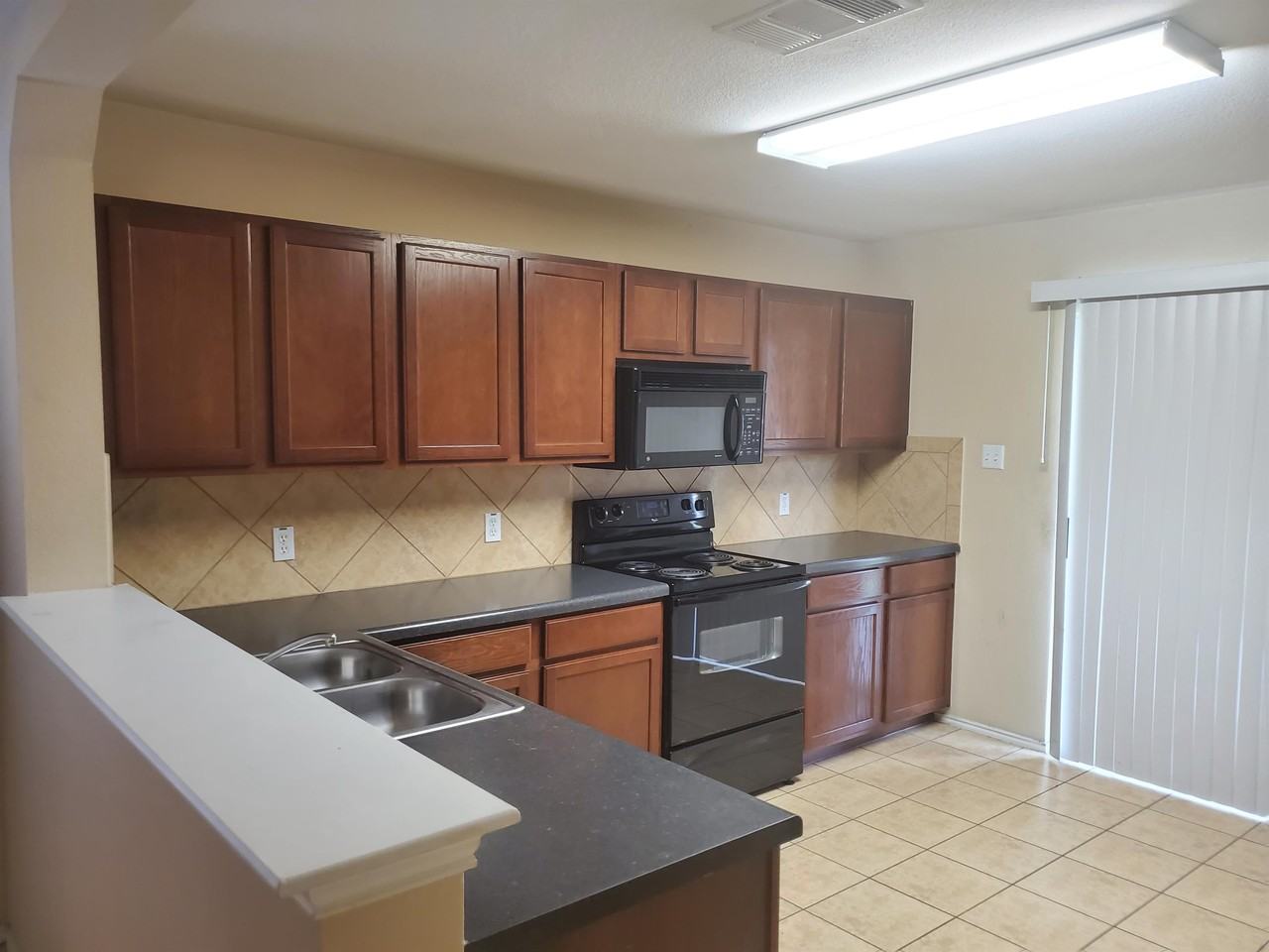 109 South Creek Bend Drive #1 - Photo 7 of 24