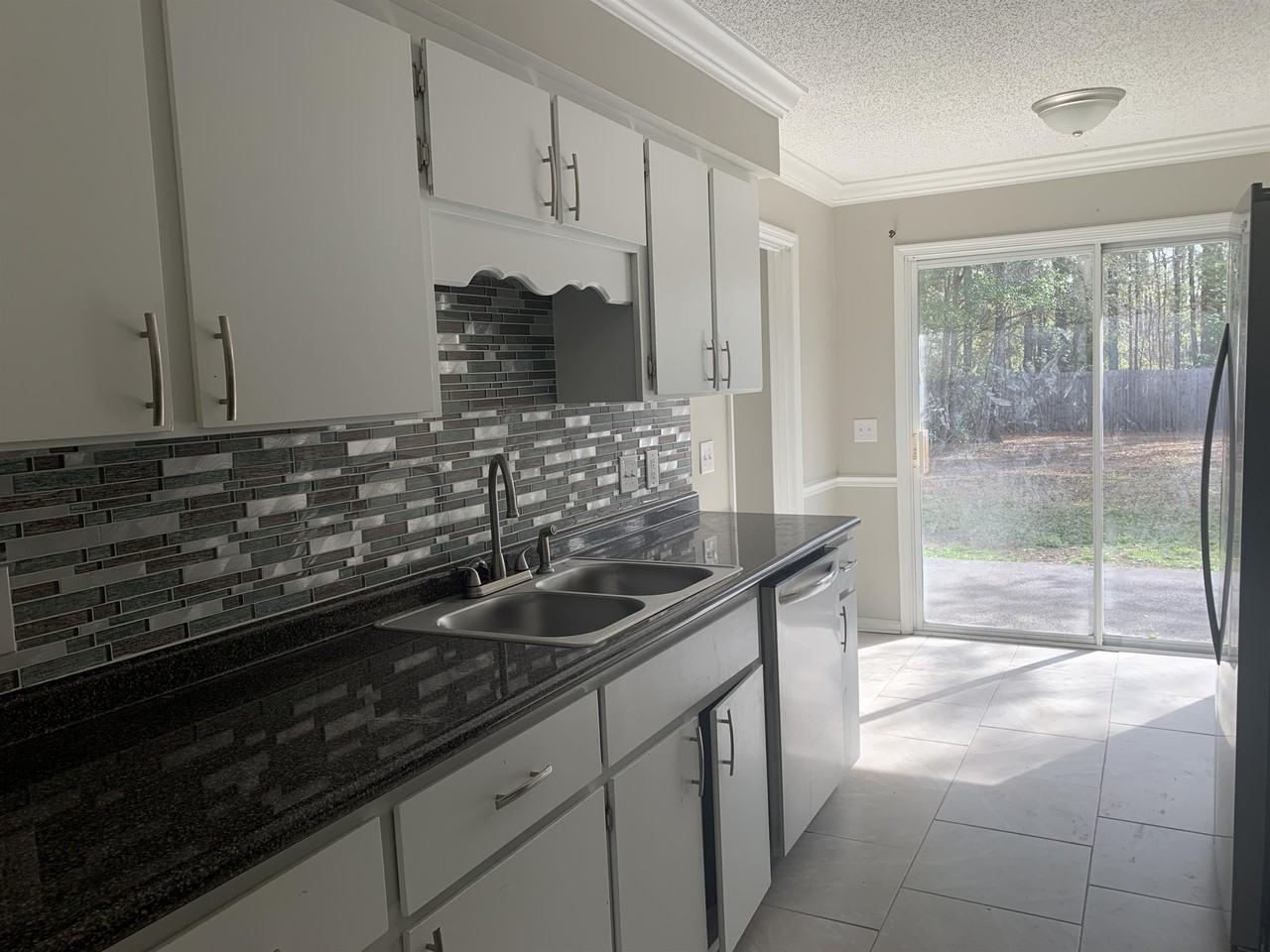 805 Hidden Hollow Cir #1 - Photo 2 of 20
