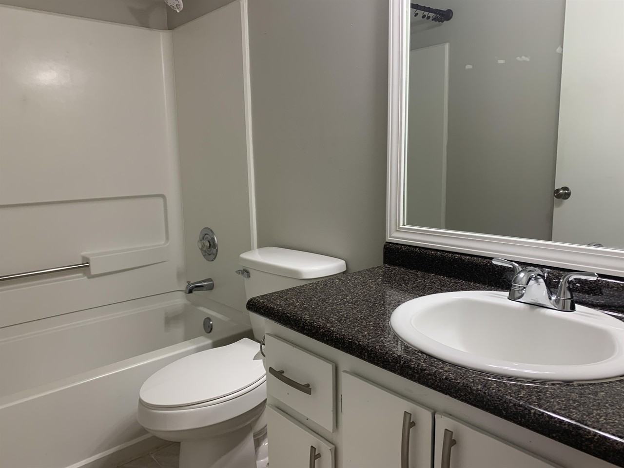 805 Hidden Hollow Cir #1 - Photo 4 of 20