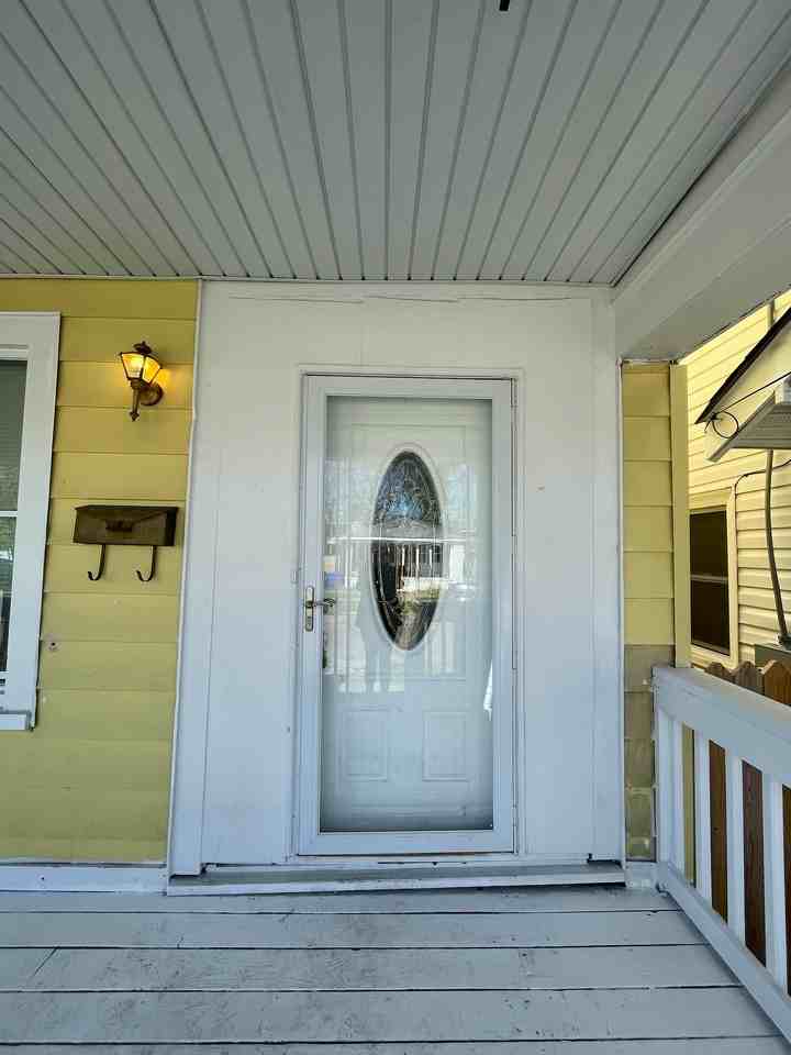 815 W 34th St #1 - Photo 2 of 20