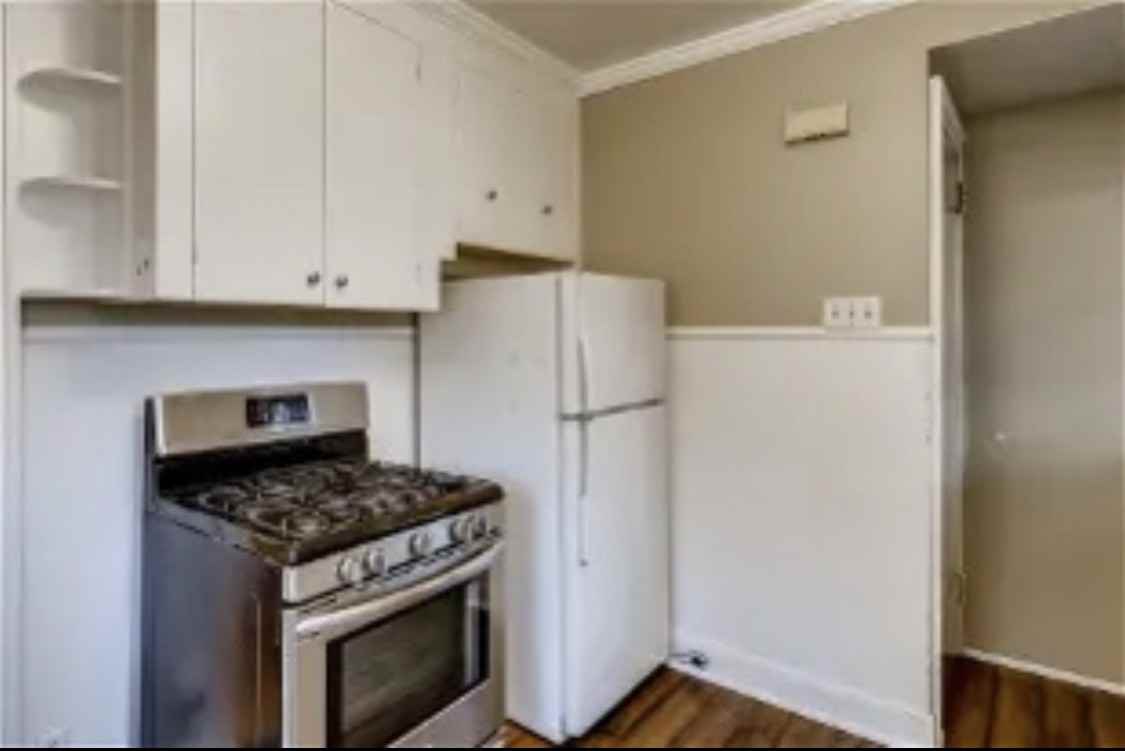 4301 43rd Avenue South - Photo 2 of 10